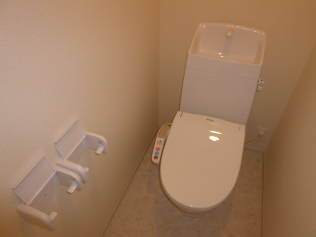 ＪＲ山陽本線 新倉敷駅 徒歩51分 2階建 築4年のトイレ写真