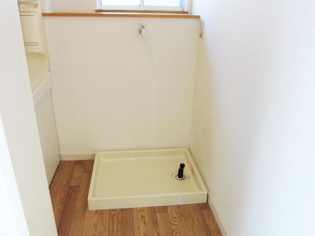 その他　♪室内洗濯機置場なので冬場も辛くありません♪