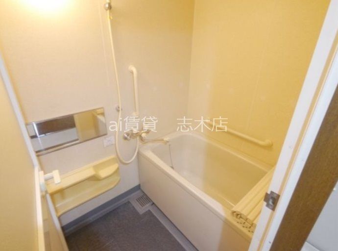 東武東上線 ふじみ野駅 徒歩2分 5階建 築31年の風呂写真
