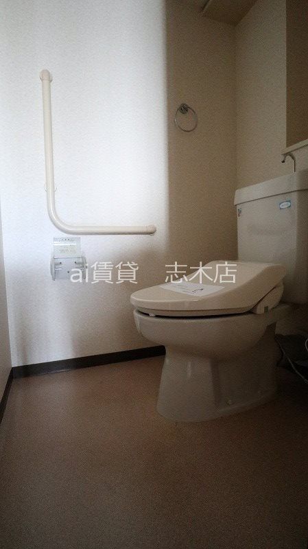 東武東上線 ふじみ野駅 徒歩2分 5階建 築31年のトイレ写真