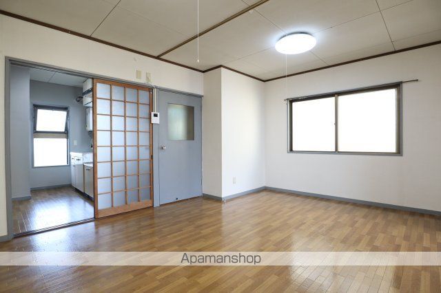近鉄天理線 天理駅 徒歩10分 4階建 築45年の居間写真