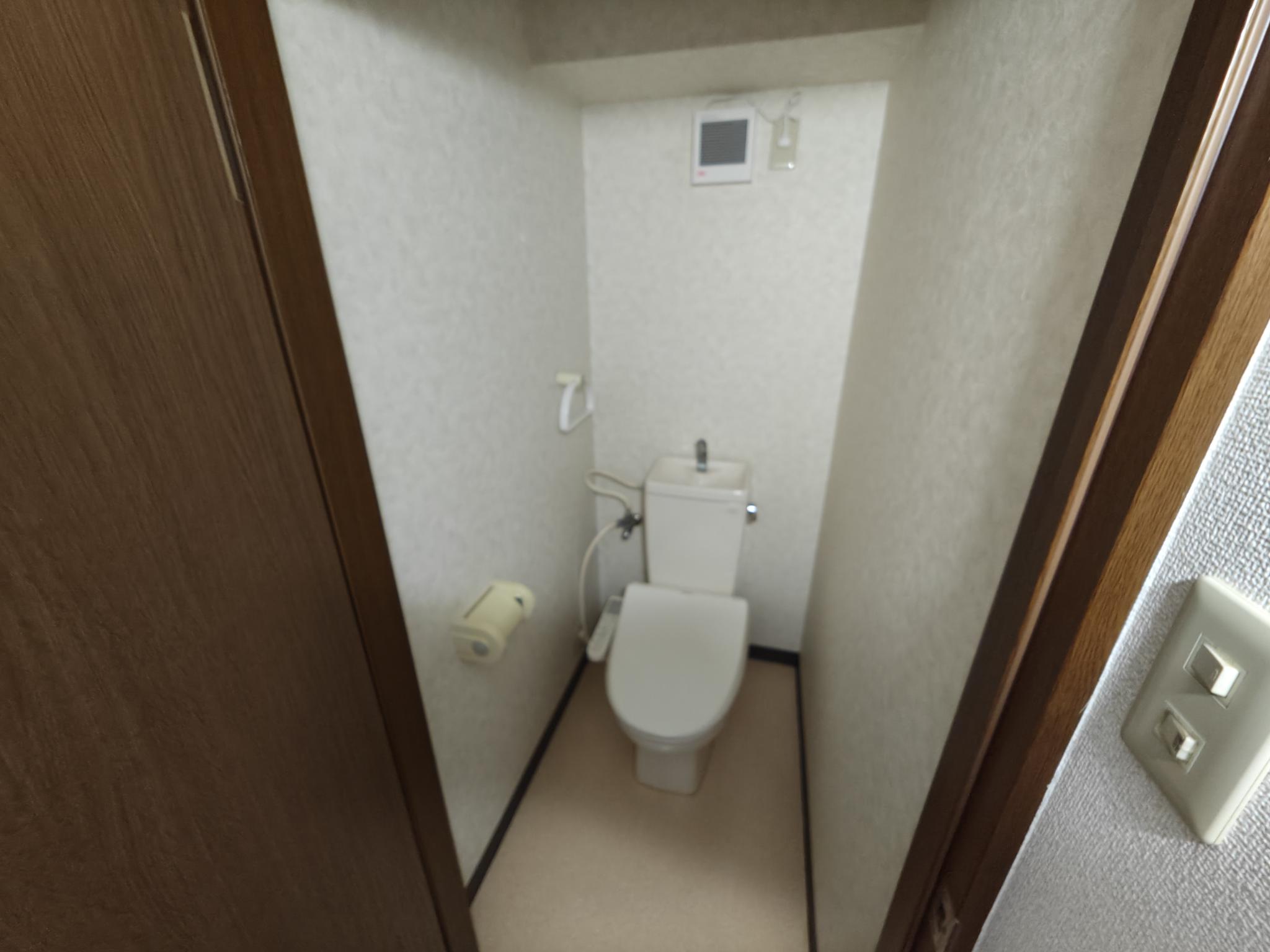 北陸鉄道浅野川線 七ツ屋駅 徒歩5分 10階建 築29年のトイレ写真