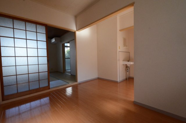 橋内ハイツの居間写真