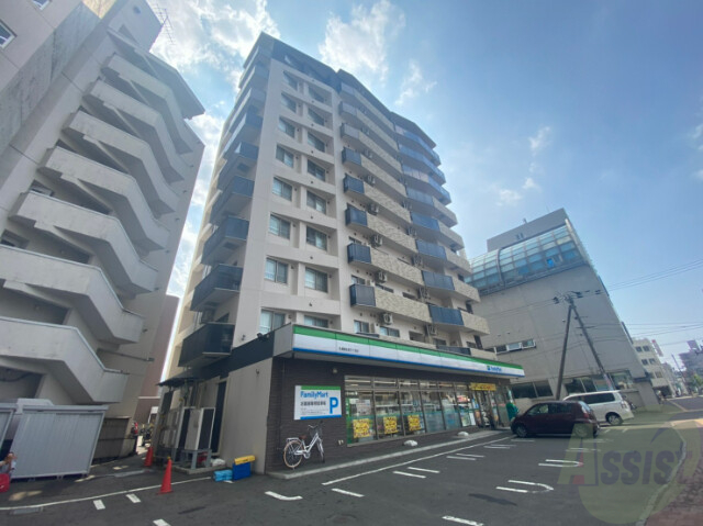 建物外観　札幌市北区麻生町５丁目「スペアチーレ麻生」