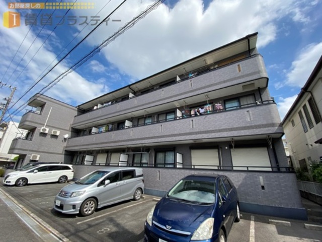 建物外観　閑静な住宅街に立地のマンションです