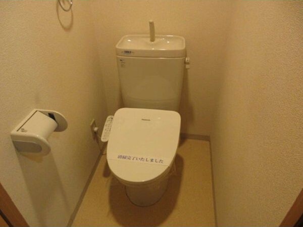 地下鉄桜通線 高岳駅 徒歩2分 10階建 築22年のトイレ写真