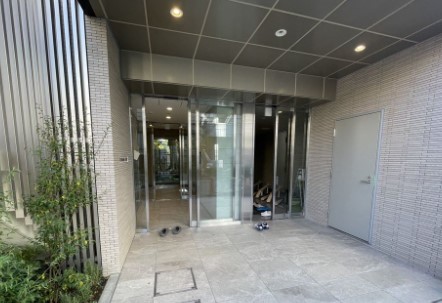 KOMABA WEST コマバウエストの外観写真