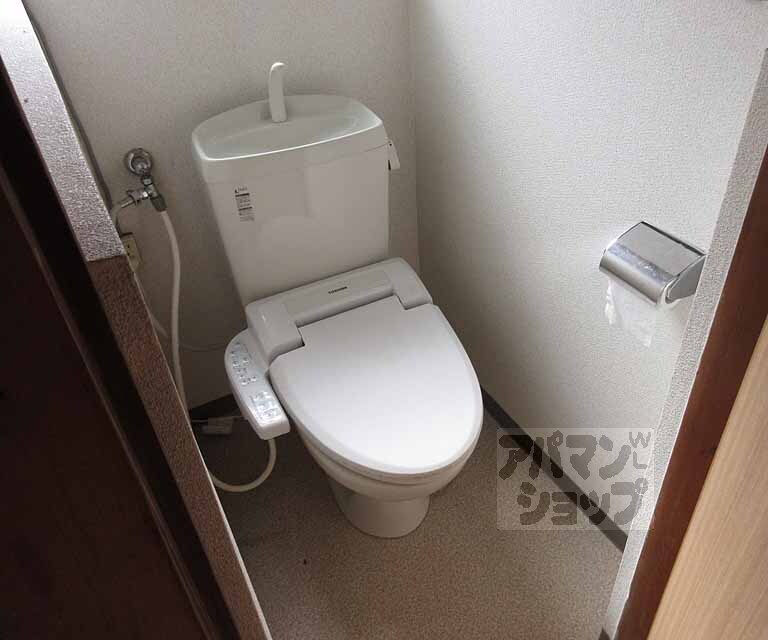 トイレ　清潔感のあるトイレです