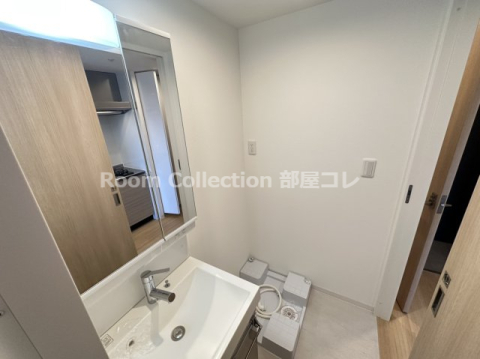 洗面設備　※同物件他部屋写真 反転、色違いの場合有 現況優先
