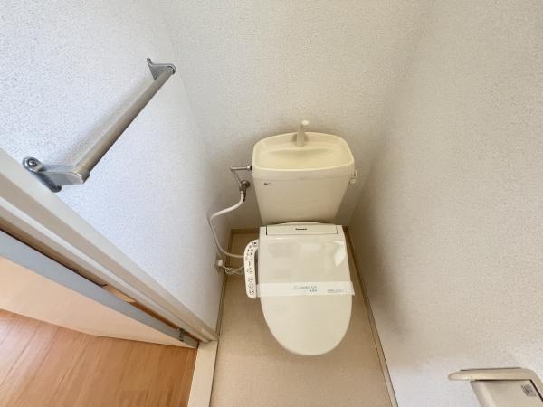 コンフォートフォレスト 守山市小島町のトイレ写真