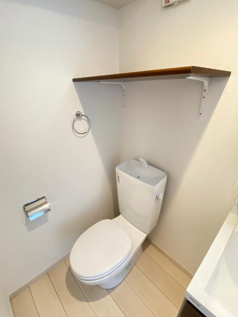 プレミア妙蓮寺のトイレ写真