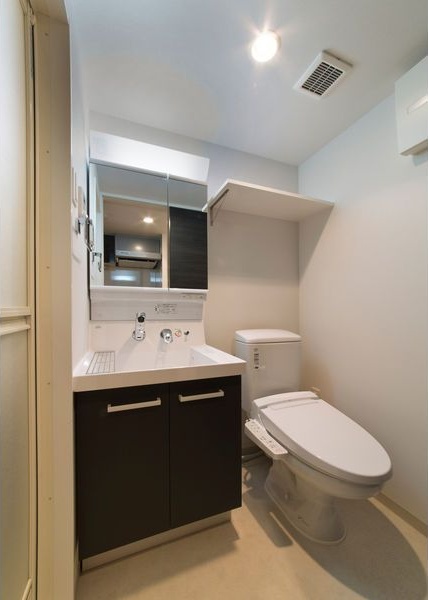 洗面設備　同物件別部屋写真
