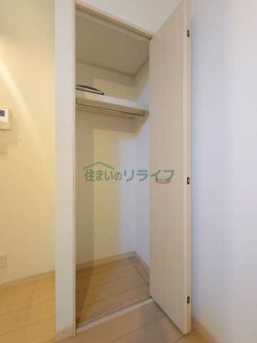 収納　シャイニーソフト高円寺
