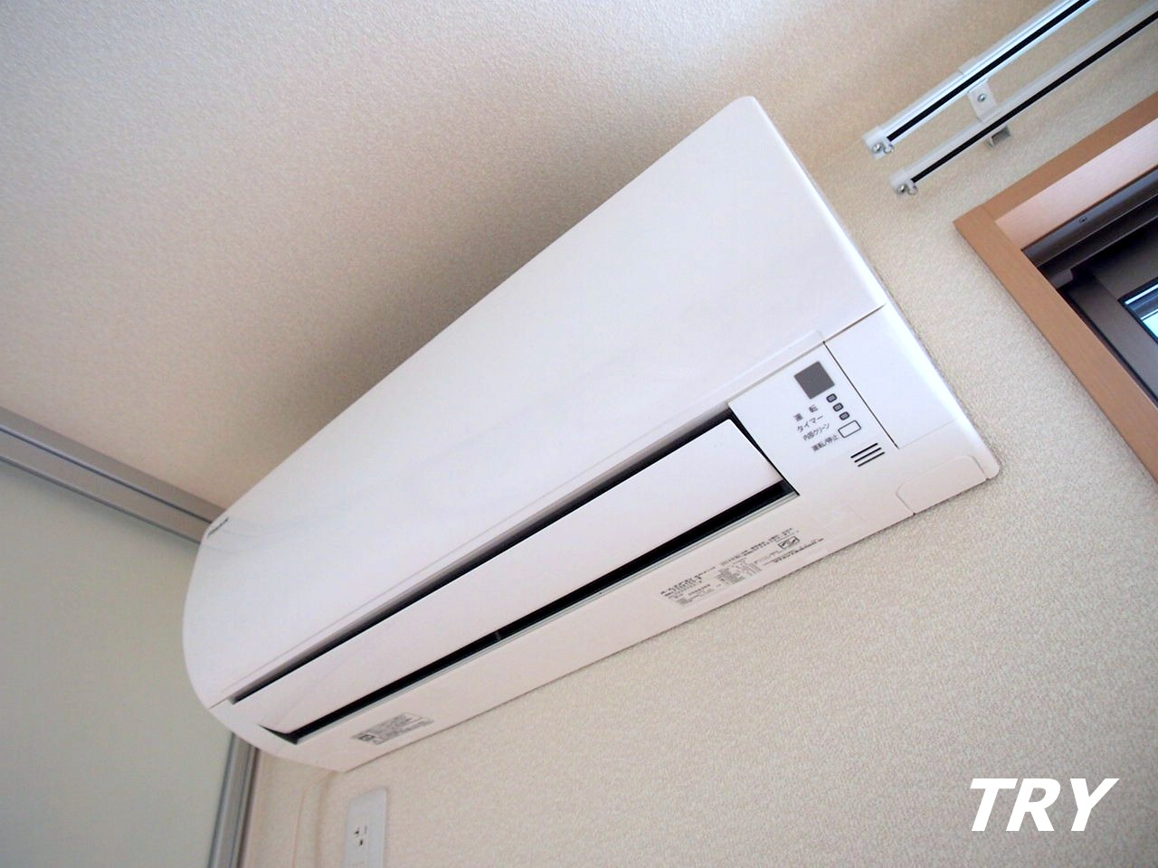 その他設備　リビングエアコン付