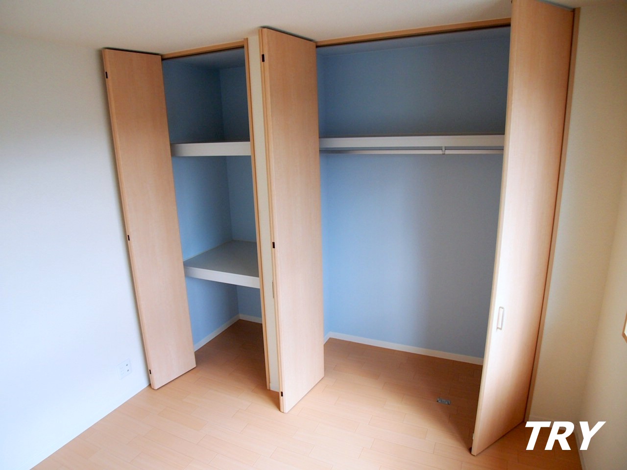 収納　洋室クローゼット
