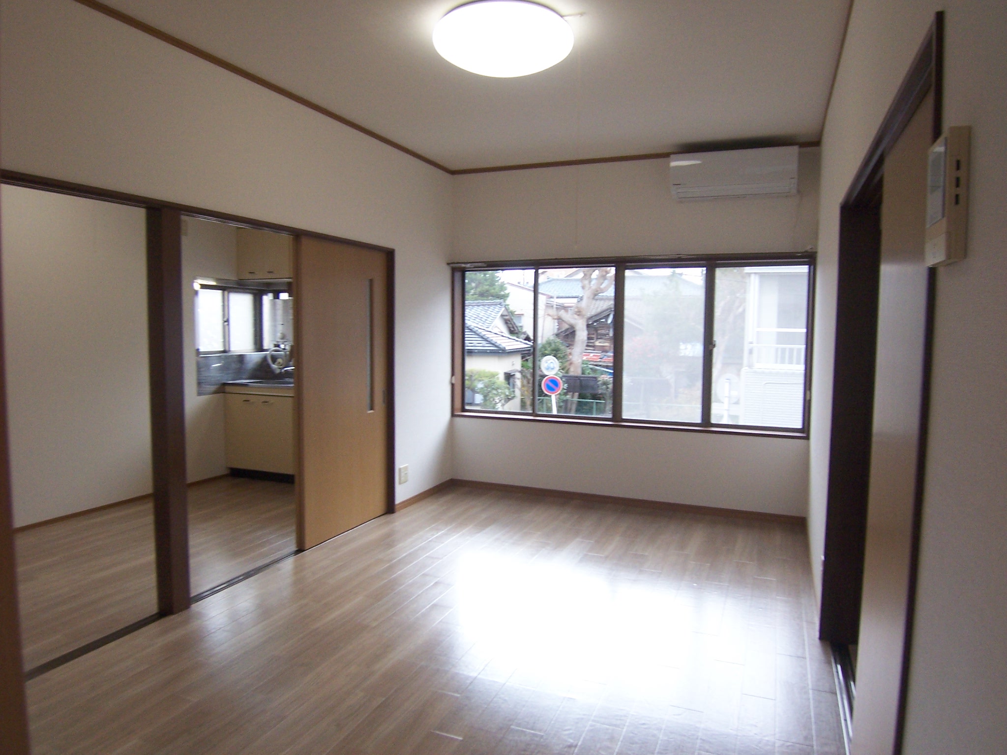 居室・リビング　エアコン新設