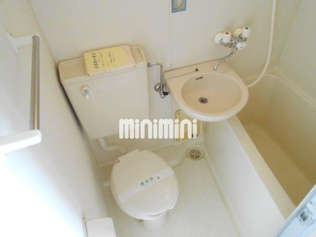 バス・シャワールーム　お風呂もトイレもきれい