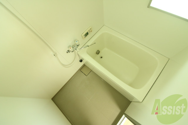バス・シャワールーム　ゆったり入れる浴槽