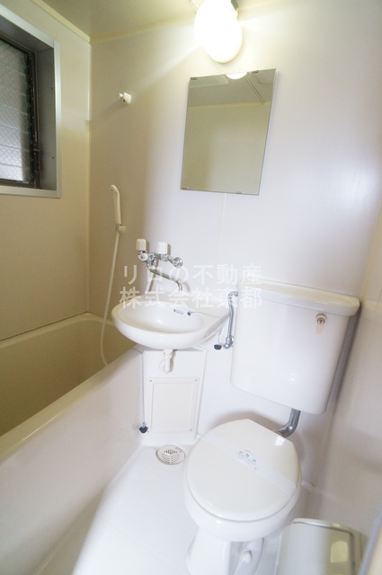 トイレ　清潔感ある洋式トイレです☆お掃除も楽々です！！