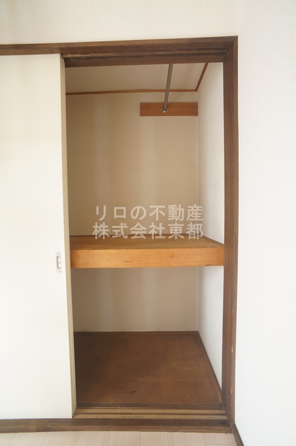 収納　奥行のある収納付です！増えがちな荷物をスッキリ収納できます！