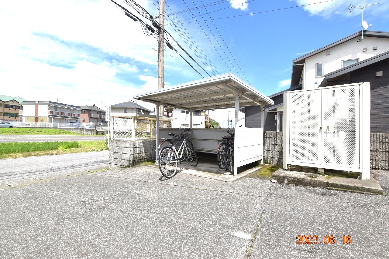 その他　礼金不要☆仲介手数料無料（個人）☆駐車場2台付☆リノベ済☆