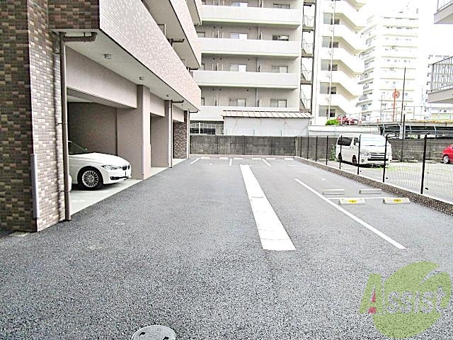 【大阪市淀川区宮原のマンションの駐車場】