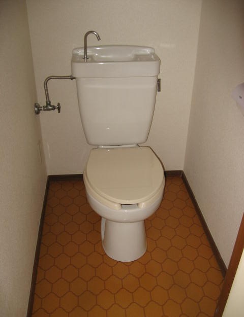 【第一光コーポのトイレ】