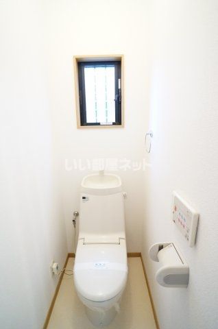 【ヴィラフレグランス２号室のトイレ】