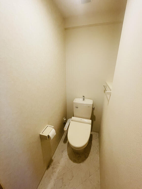 フォルトゥーナ北梅田のトイレ写真