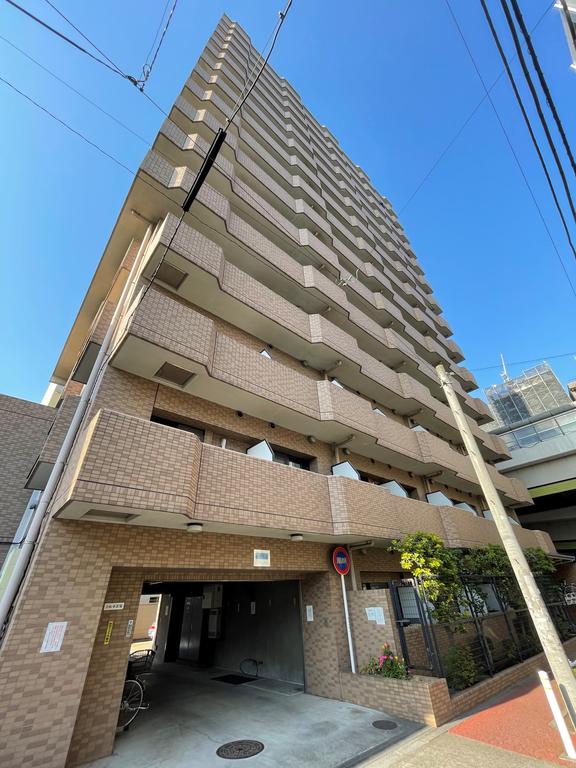 朝日シティパリオ板橋本町の建物外観