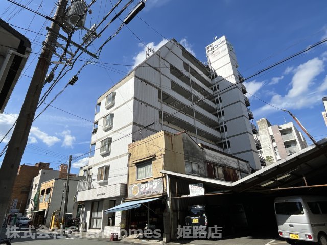 忍町中村コーポの建物外観