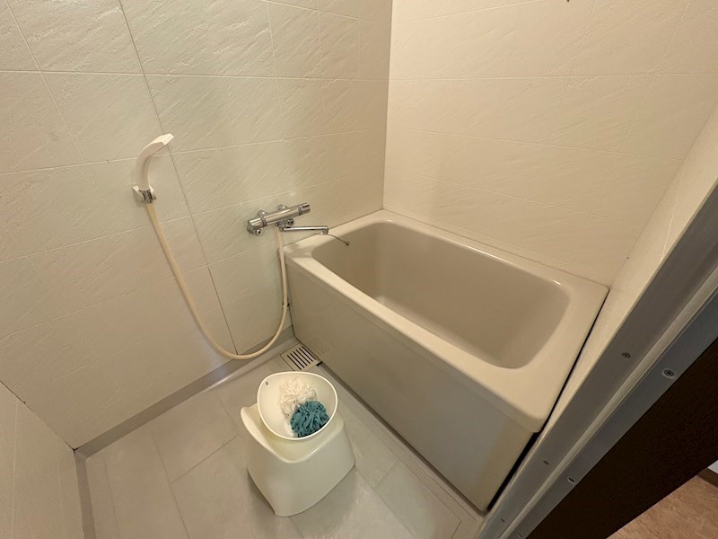 バス・シャワールーム　清潔感のあるお風呂でホッと一息。