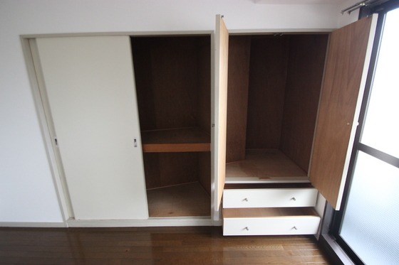 収納　※別号室の写真です