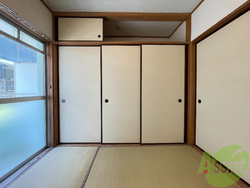 収納　収納はこちら。中の様子が気になりますね。