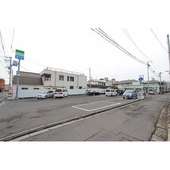 コンビニ　ファミリーマート青葉神社通店（コンビニ）まで337m