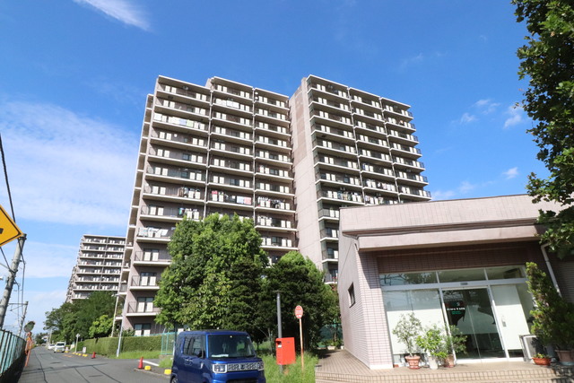 ライオンズガーデン久喜弐番館の建物外観