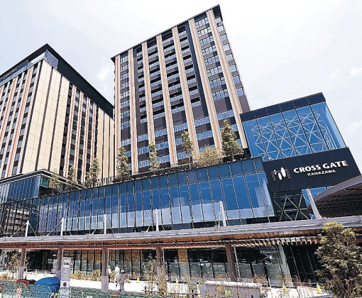 ショッピングセンター　クロスゲート金沢（ショッピングセンター）まで809m