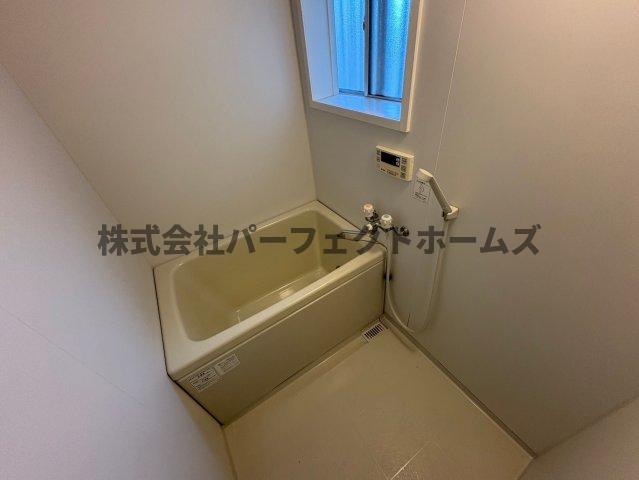 バス・シャワールーム　ゆったり過ごせるお風呂です