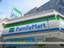 コンビニ　ファミリーマート（コンビニ）まで219m