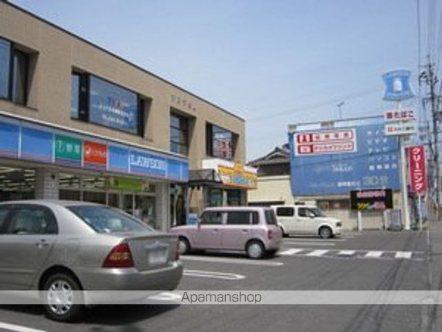 コンビニ　ローソン（コンビニ）まで404m