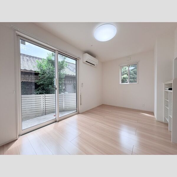 居室・リビング　洋室