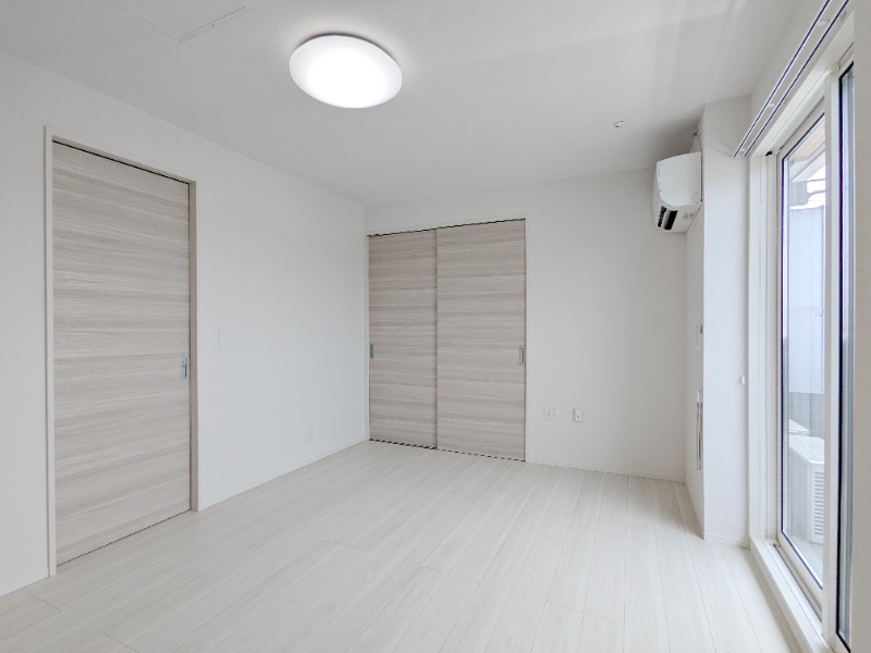 居室・リビング　図面と現状に相違がある場合には現状を優先