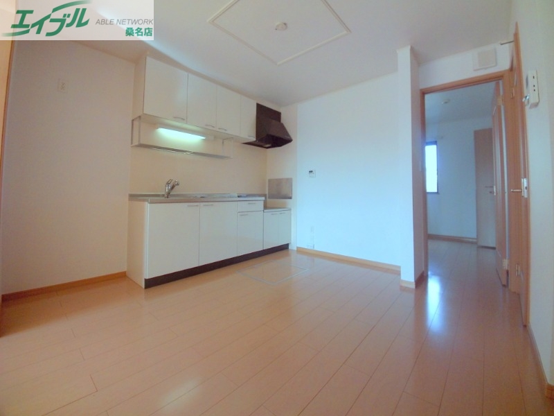 居室・リビング　別部屋参考写真です