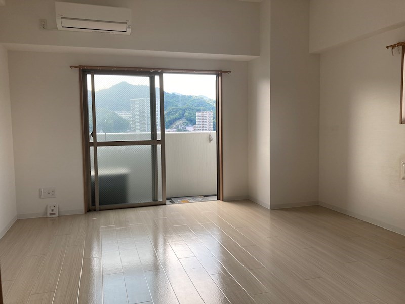 居室・リビング　※同物件別号室