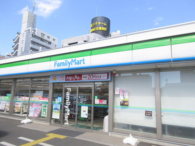 コンビニ　ファミリーマート（コンビニ）まで1125m