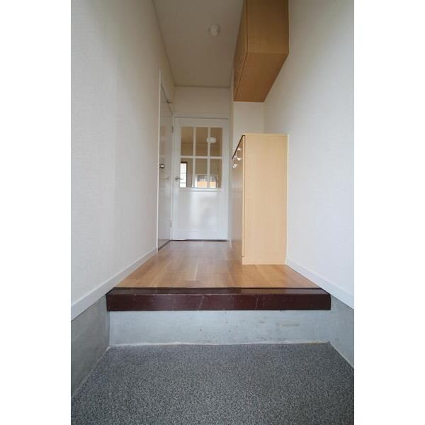 玄関　※他部屋参照