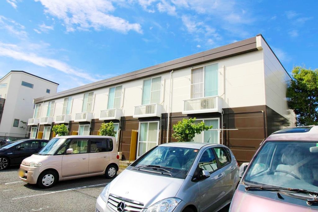 建物外観　★駐輪場完備★