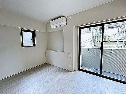 居室・リビング　※別部屋の参考写真です。