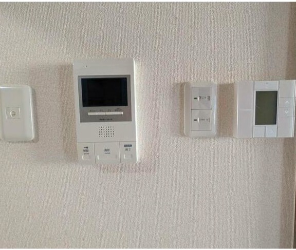 セキュリティ　モニター付きインターホン