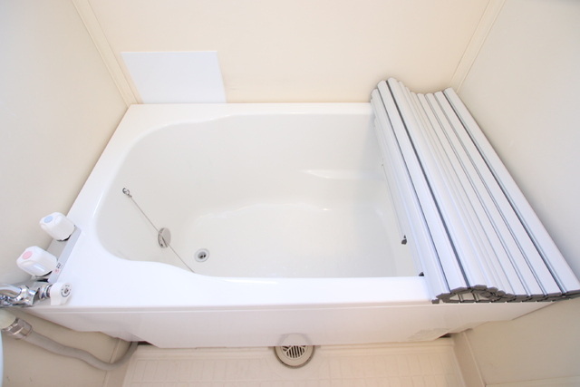 バス・シャワールーム　追焚可能です♪